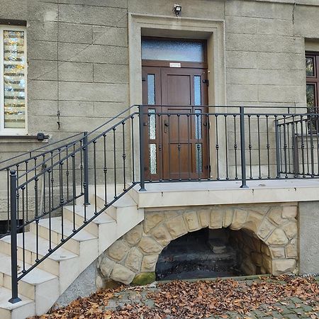 Apartament Przy Zamku Пщина Екстер'єр фото