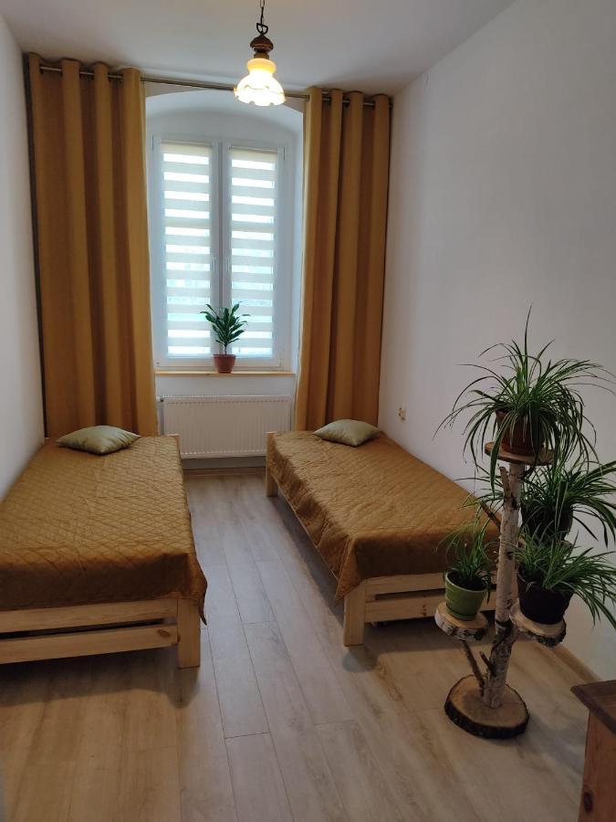 Apartament Przy Zamku Пщина Екстер'єр фото